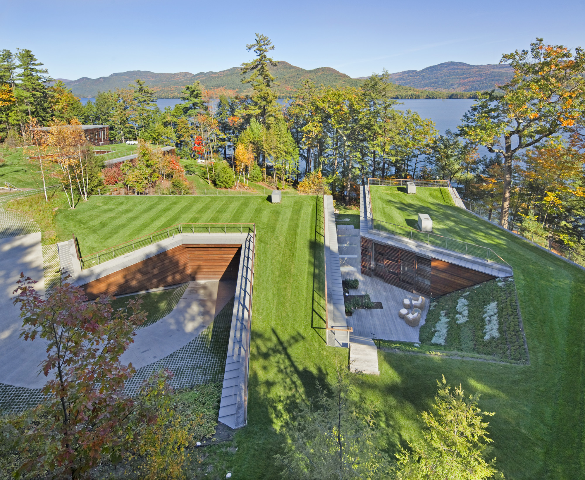 Дизайн частного дома Lakeside Retreat от студии GLUCK+