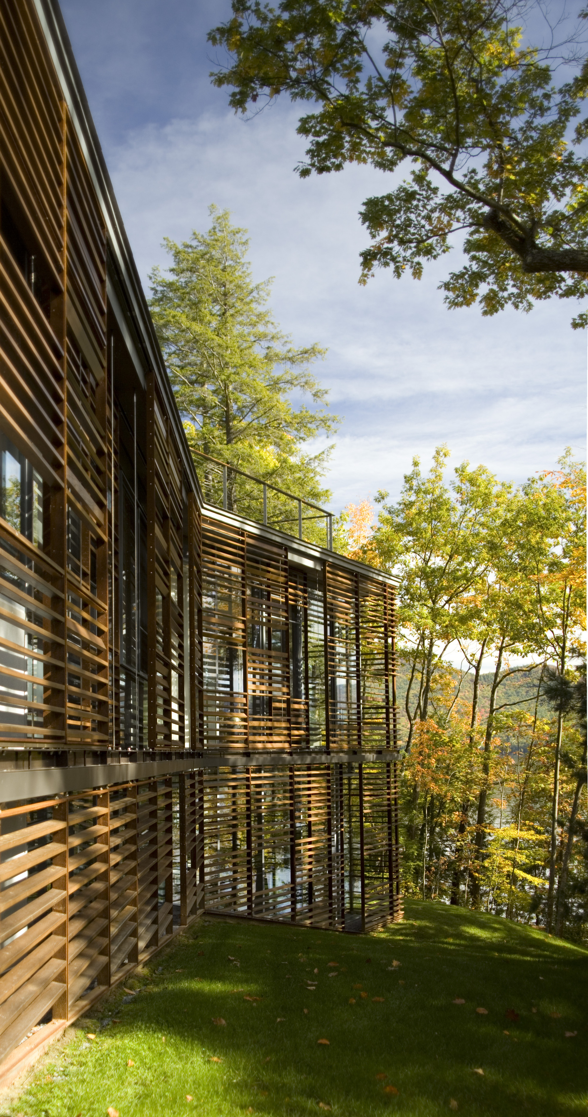 Дизайн частного дома Lakeside Retreat от студии GLUCK+